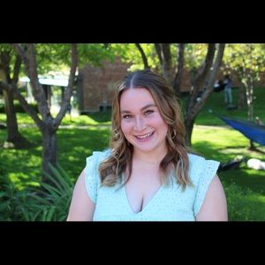 Meet your Posher, Madeline